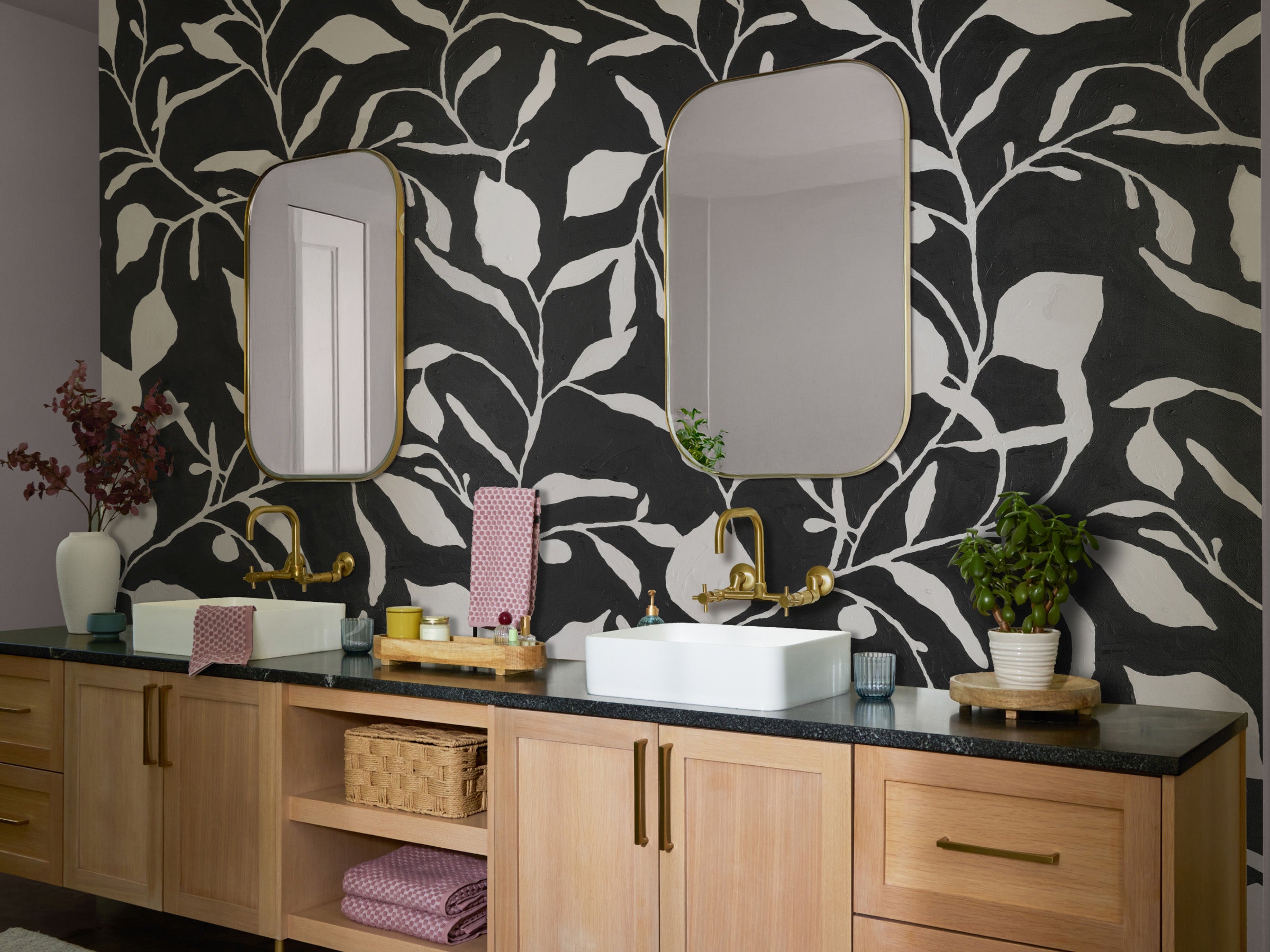 Cleo Mural - Onyx
